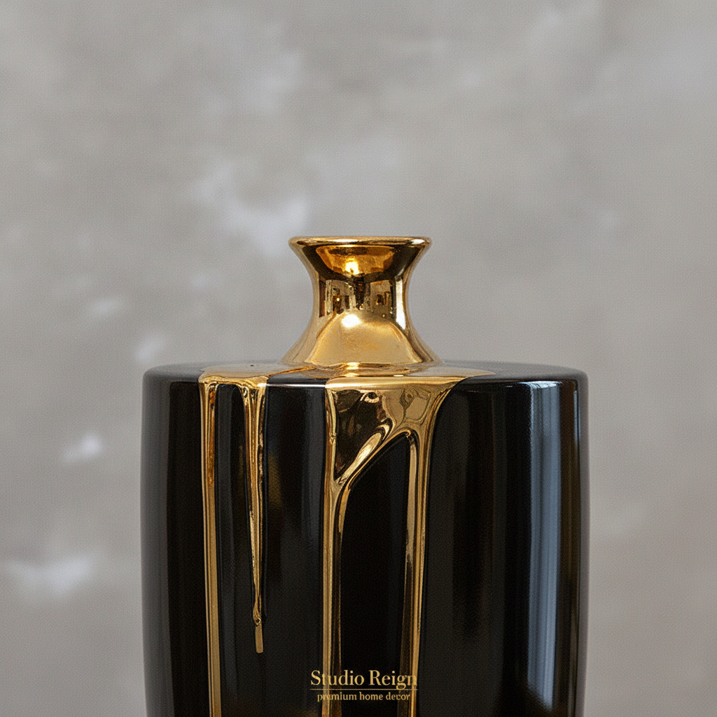 Gold glaze detail