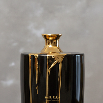 Gold glaze detail